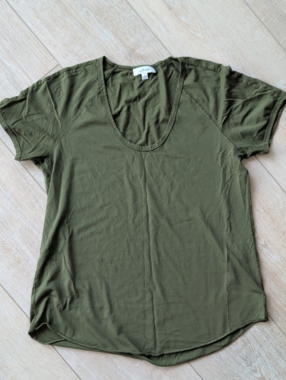 Wilfred Olive Green Scoop Neck Short Sleeve Tee